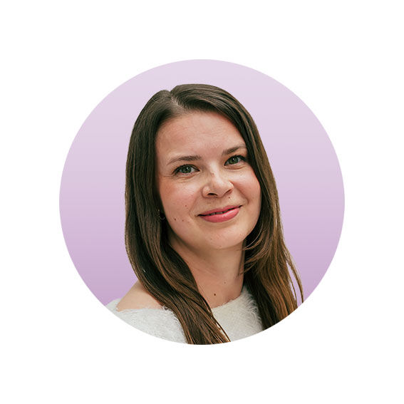 Sanna Kuusisto, avainasiakasp&auml;&auml;llikk&ouml; sek&auml; ty&ouml;n&auml;k&ouml;optikko.