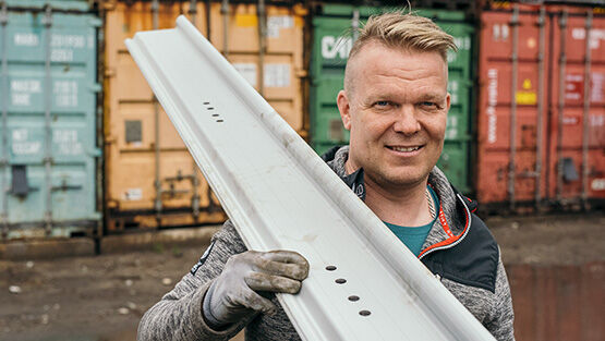 Ikänäöstä eroon linssileikkauksella 