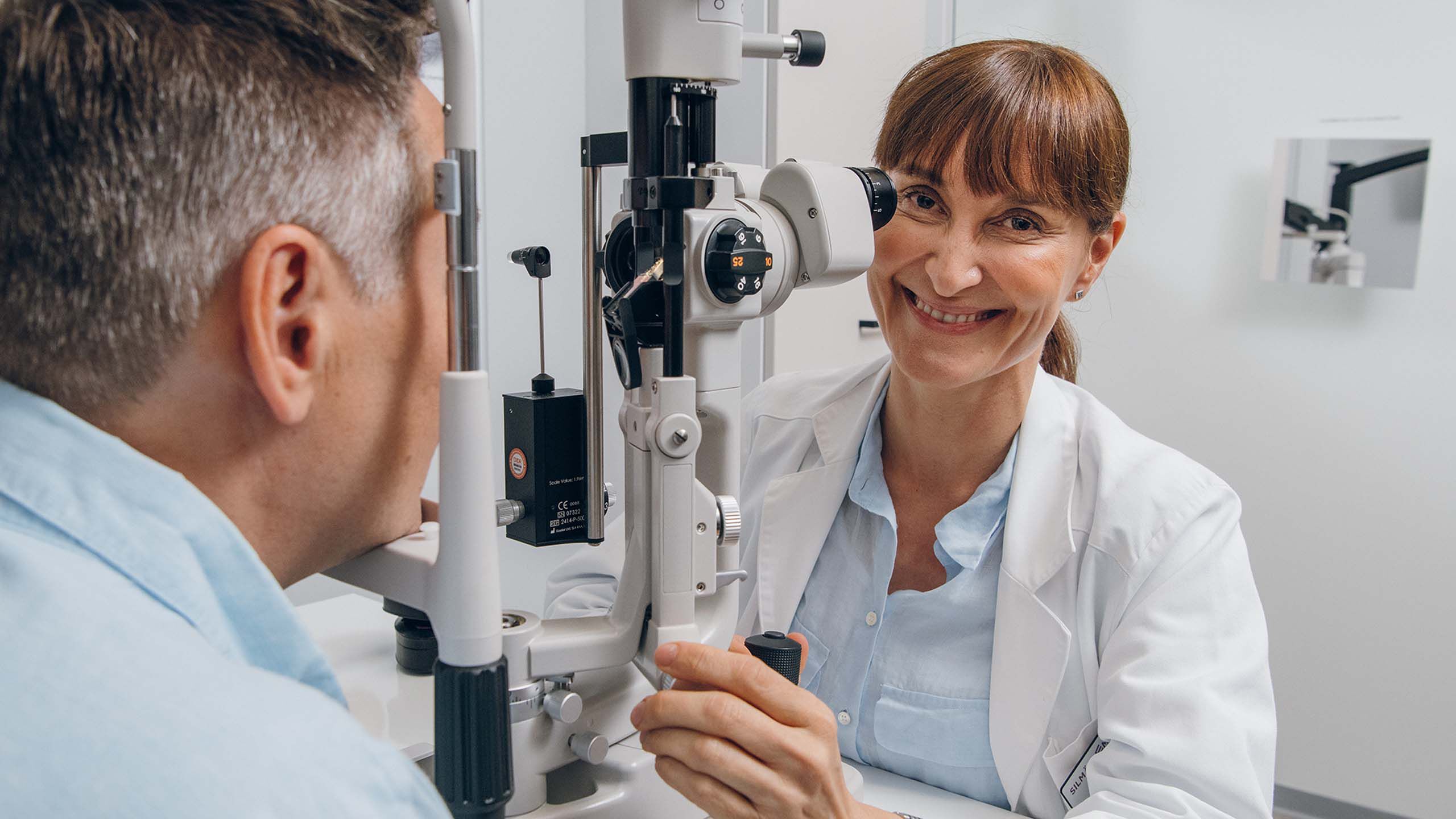 Silm&auml;l&auml;&auml;k&auml;ri tutkii keski-ik&auml;isen miehen n&auml;k&ouml;&auml; vastaanotolla