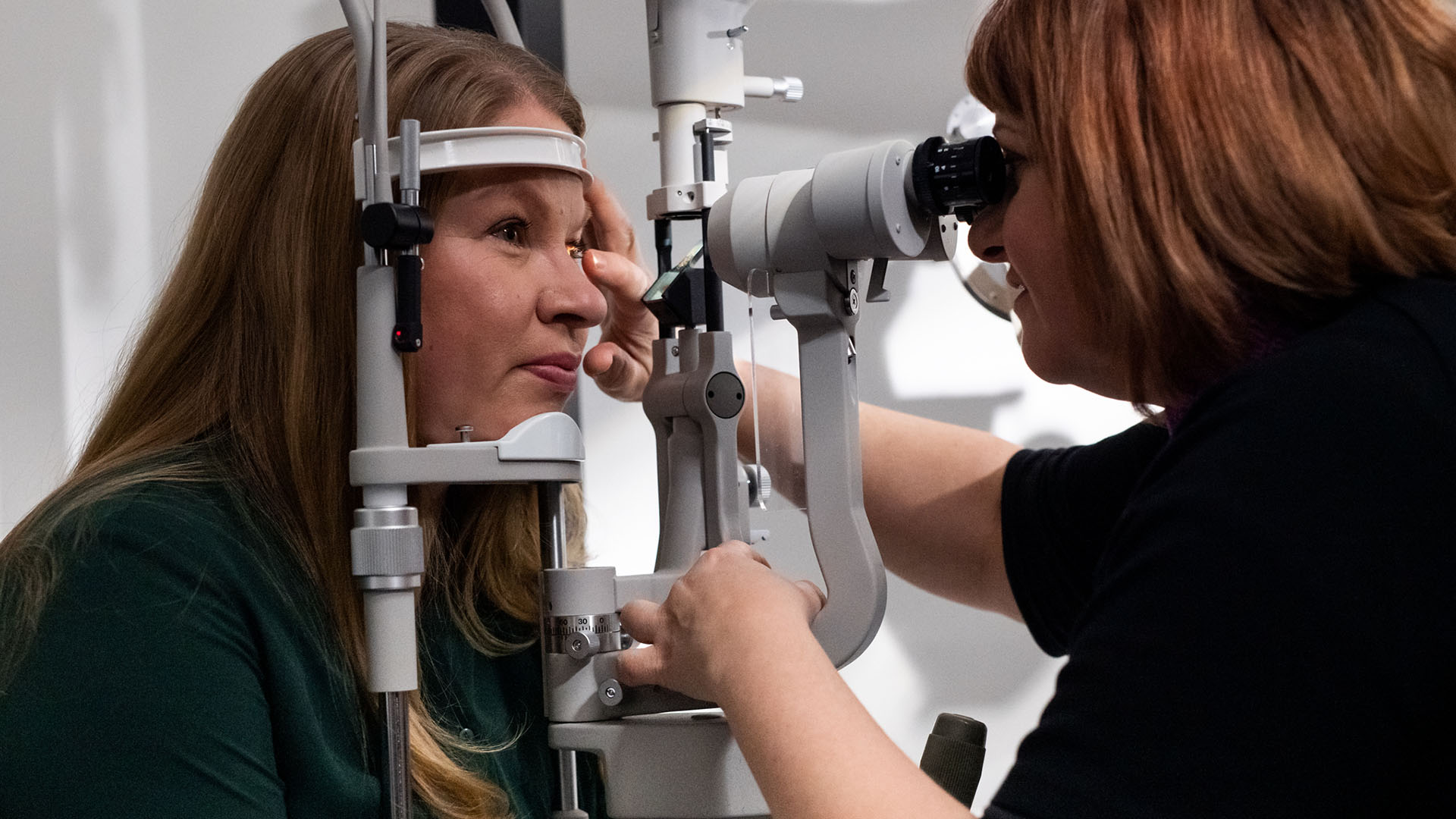 Optikon näöntutkimus Silmäasemalla